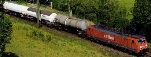 DB cl 220 Heavy Diesel Hydraulic Locomotive