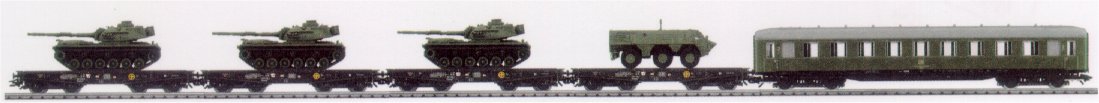 German Federal Army: Tank Transport Train with Tank Crews Car (L)