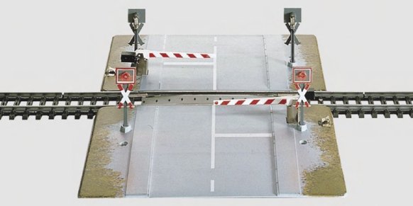 Fully Automatic Railroad Grade Crossing