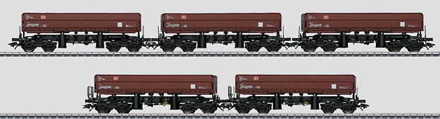 Bulk Freight Side Dump Car Set.