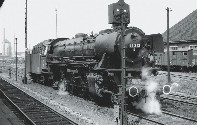 Dgtl DB cl 41 Steam Locomotive w/Tender