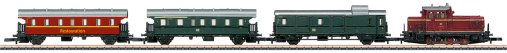 Museum Passenger Train Starter Set, (large oval of track)