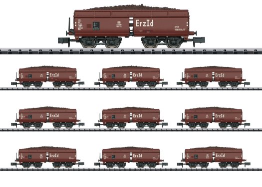 Display with 10 Type Erz Id Hopper Cars