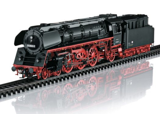 DR/DDR cl 01.5 Steam Locomotive with Oil Tender, Era IV