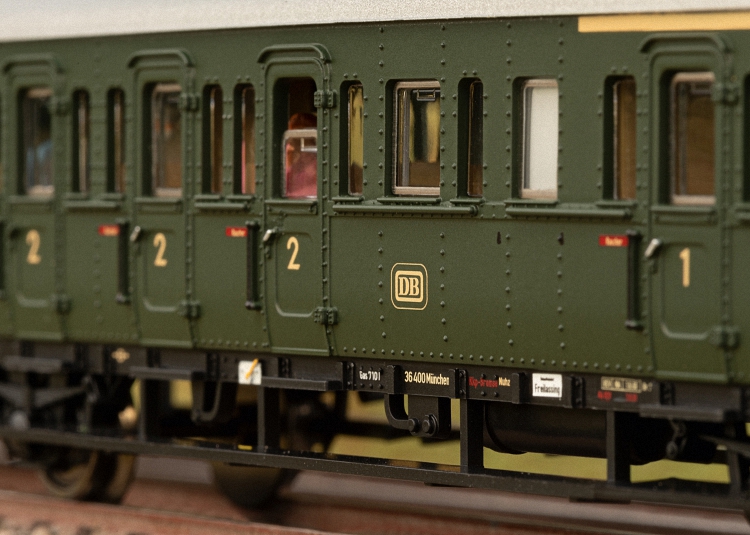 Passenger Car Set for the Class E 44.5